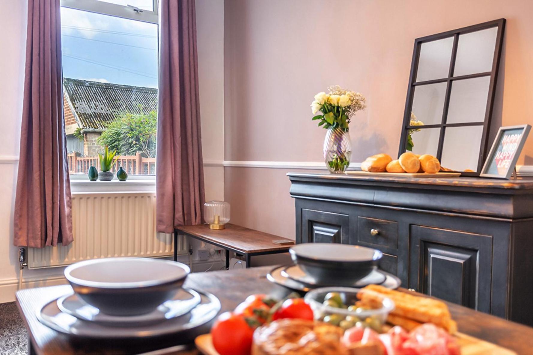 The Harrogate House - 4 Bed Townhouse Apartment Ngoại thất bức ảnh